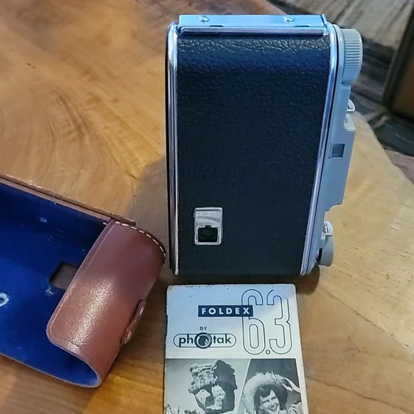Foldex Vintage Land Camera, manual, and case